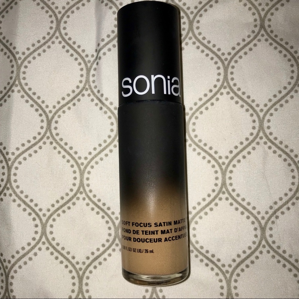 Sonia Kashuk Soft Focus Satin Matte Foundation